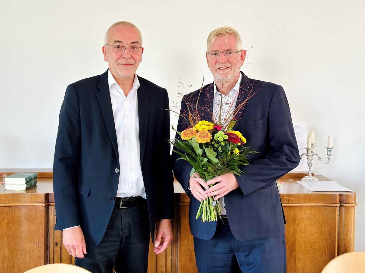 prof-h-c-hans-ulrich-schmidt-ist-neuer-kaufm-nnischer-vorstand-im